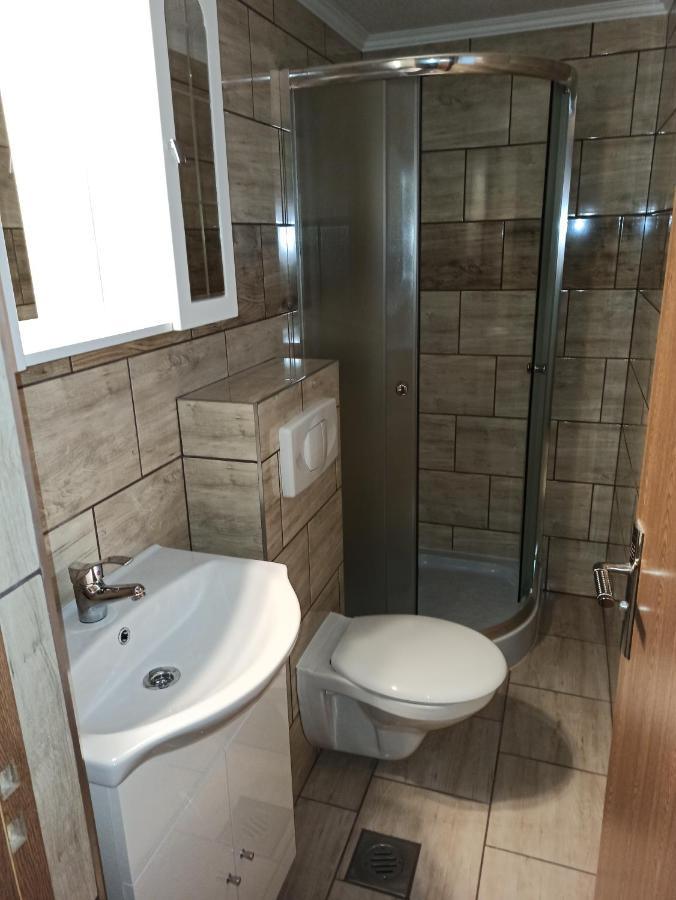Aniko Apartmanhaz Balatonfoldvar Exterior photo